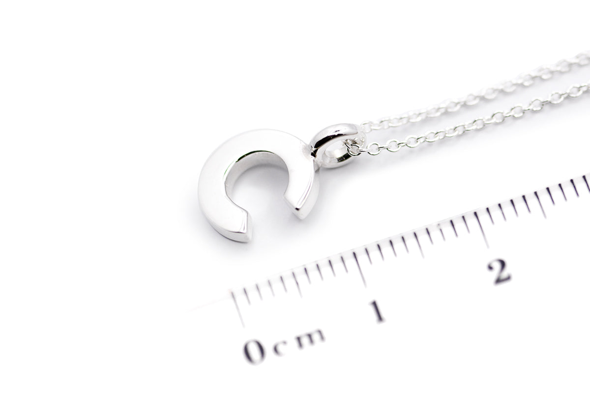 Gargantilla con Dije letra "C" en Plata .925 (M35633)