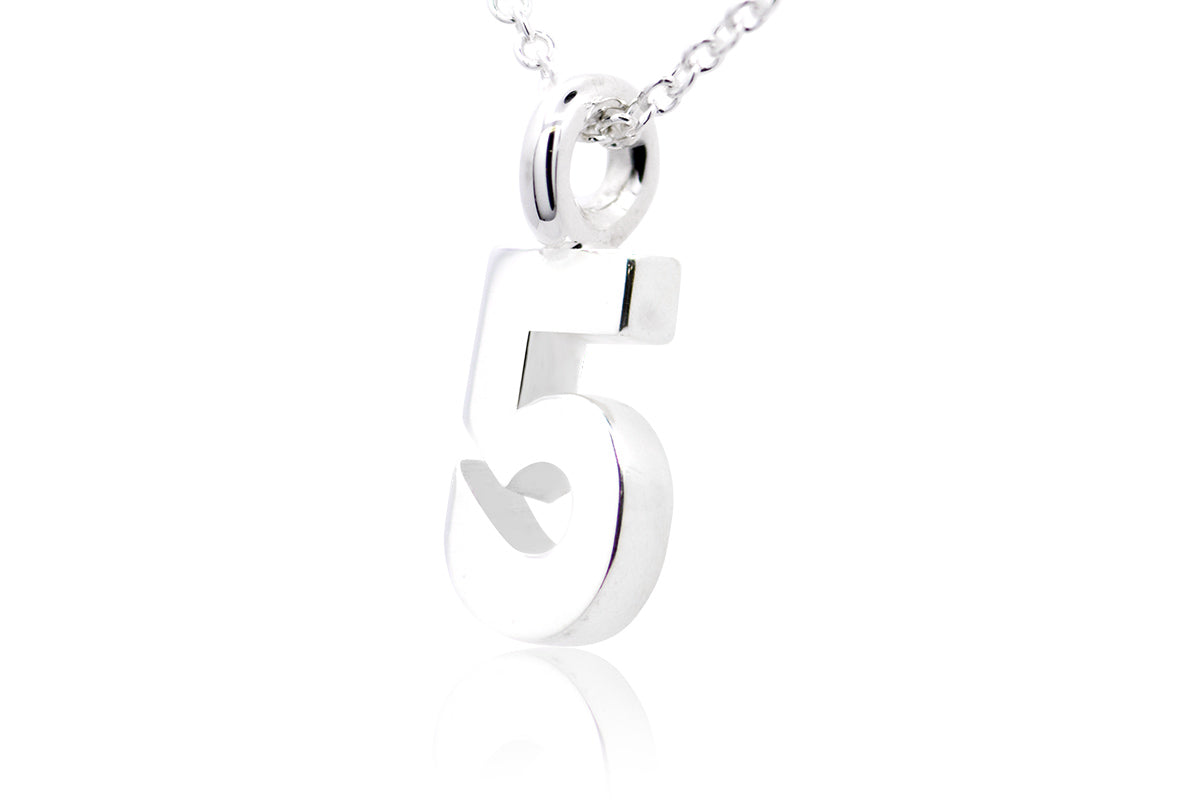 Gargantilla con Dije número "5" en Plata .925 (M35652)
