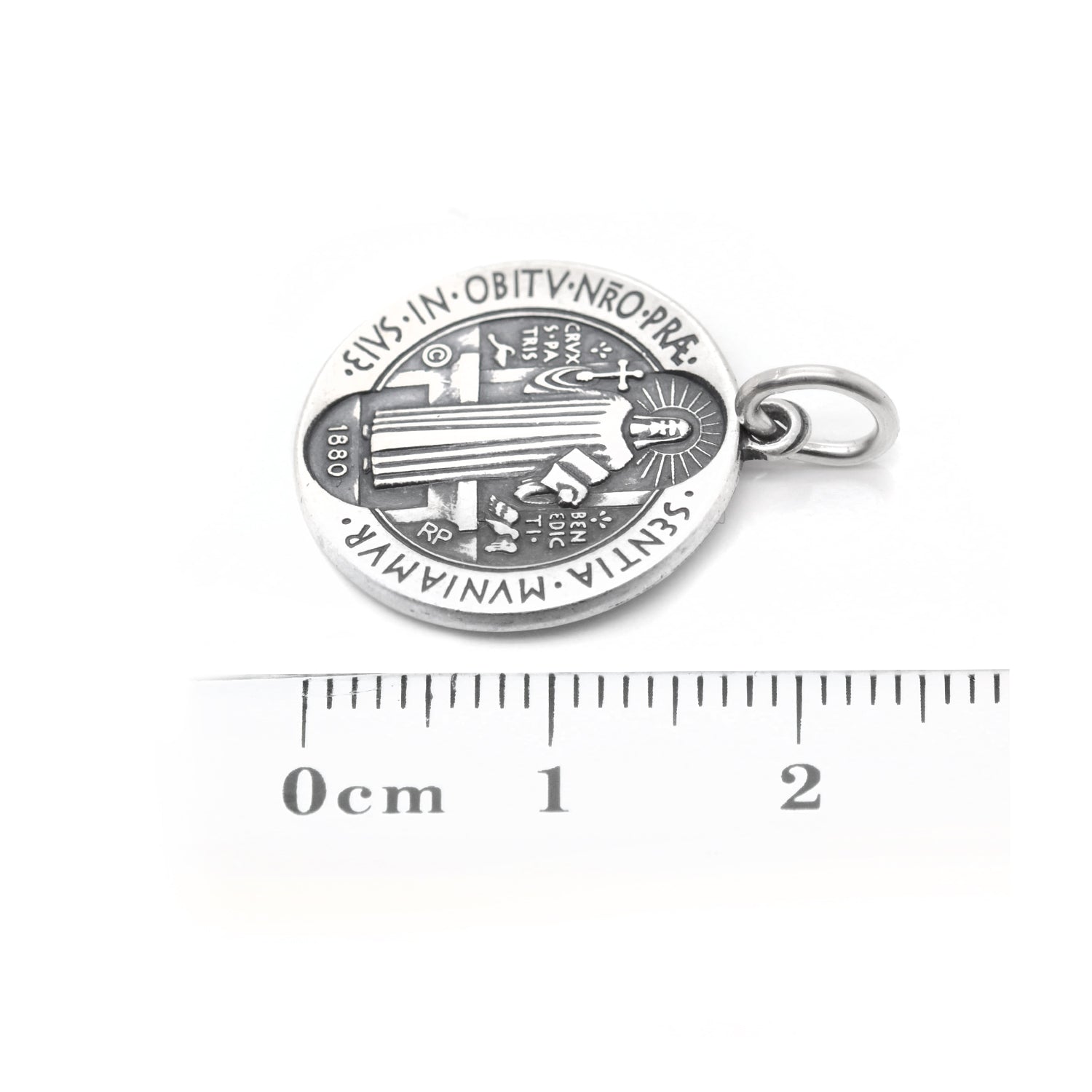 Medalla San Benito 18mm en plata .925 (M38515)