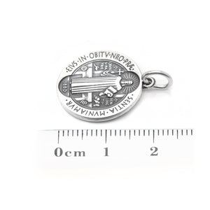Medalla San Benito 18mm en plata .925 (M38515)