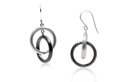 Aretes "MAGIC" en plata .925 blanco y negro (28858)