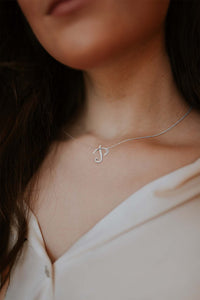 Gargantilla "LETRA P" plata .925 cursiva (24979)