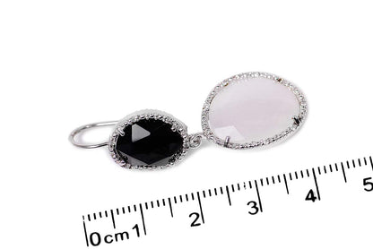 Aretes "BLACK&WHITE" en plata 925 onix y piedra de luna (30272)